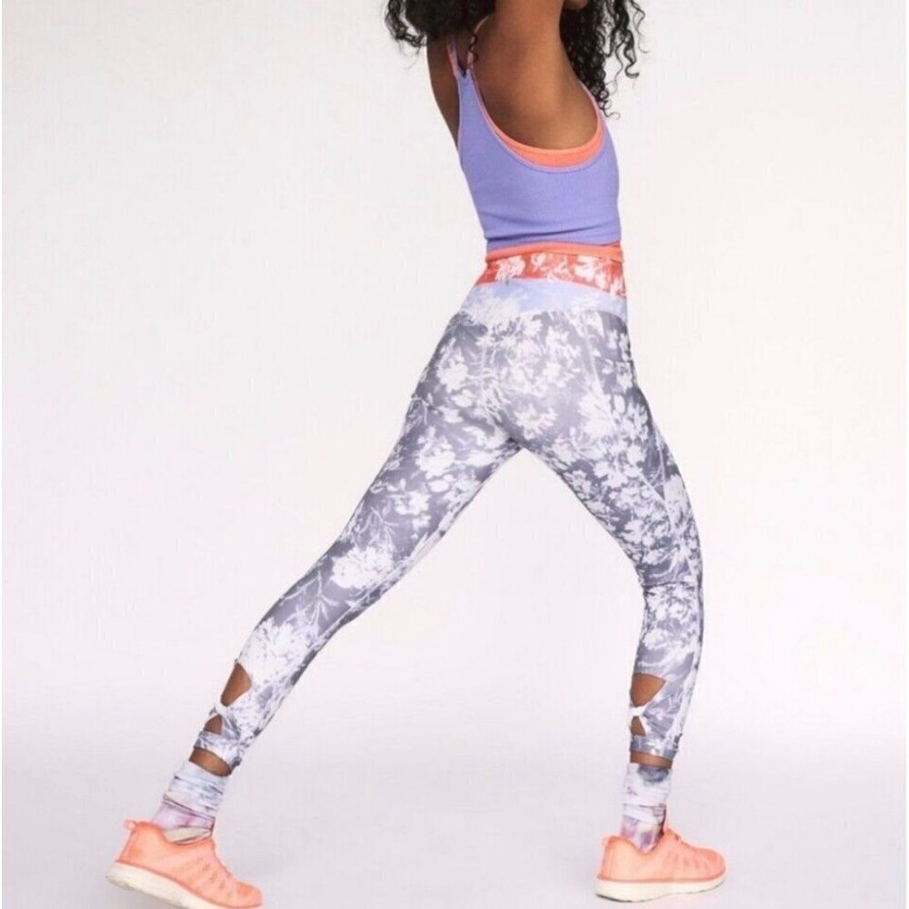 Free People Sz Small FP Movement Print Wave Rider Pocket Leggings